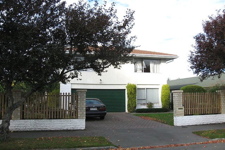 Photo of property in 4 Ashfield Place, Ilam, Christchurch, 8041