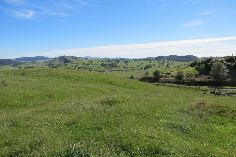 Photo of property in 215 Forest Road, Oruanui, Taupo, 3384