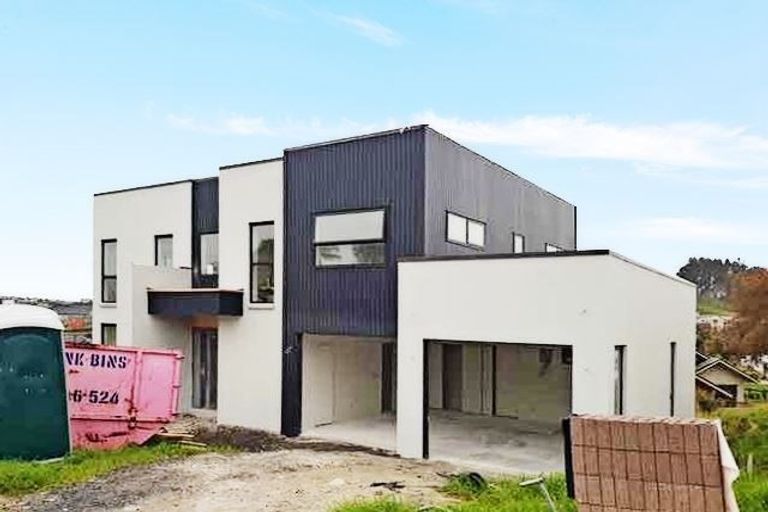 Photo of property in 8 Sai Ridge Close, Pukekohe, 2120