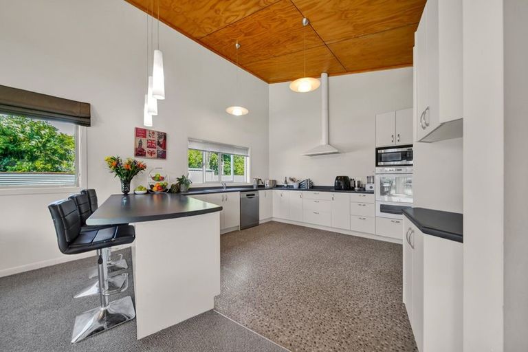 Photo of property in 483 Corbett Road, Lepperton, New Plymouth, 4373