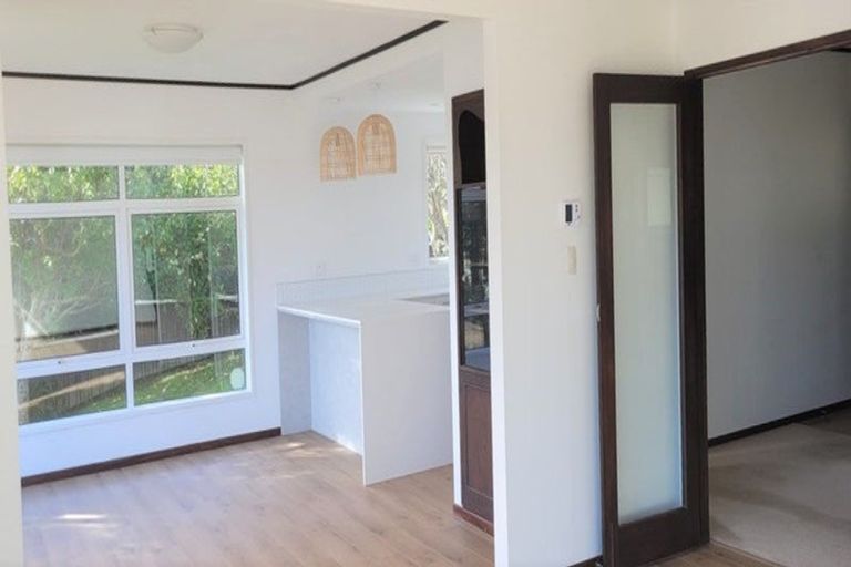 Photo of property in 10 Compass Way, Whitby, Porirua, 5024