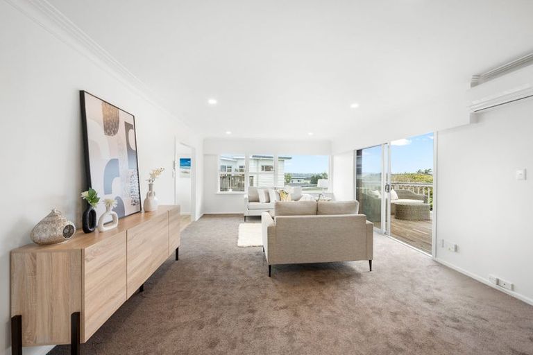 Photo of property in 17a Gulf Crest, Bucklands Beach, Auckland, 2012