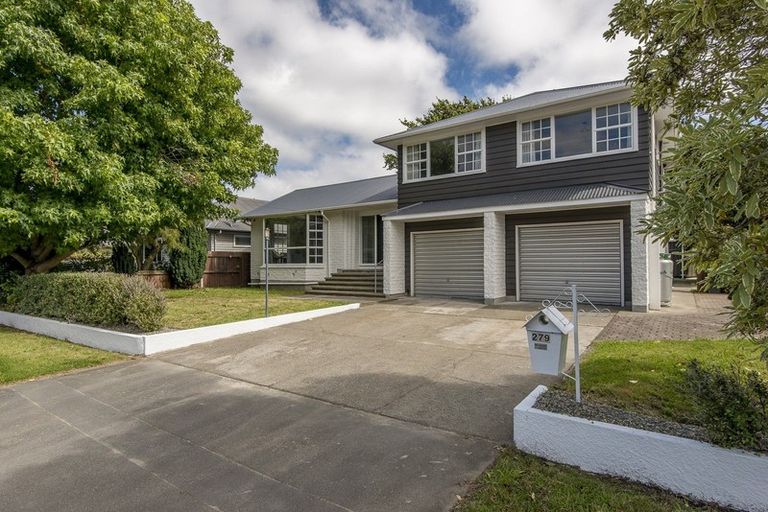 Photo of property in 279 Centaurus Road, Hillsborough, Christchurch, 8022