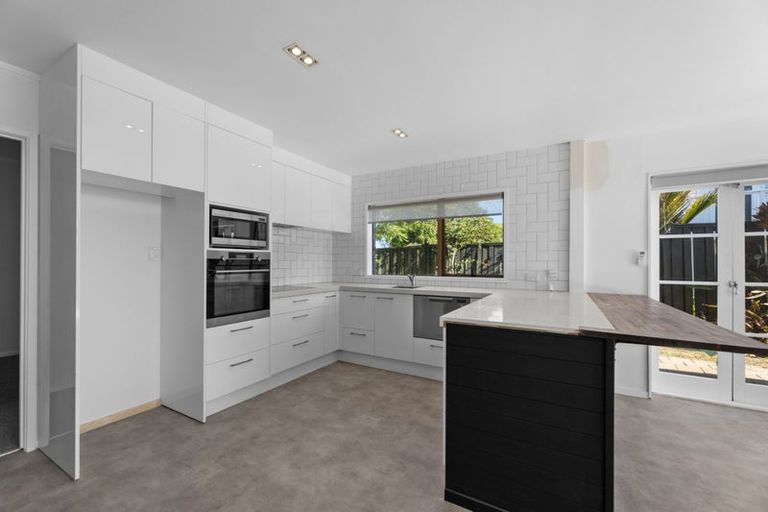 Photo of property in 1/17 Hawkins Street, Meadowbank, Auckland, 1072