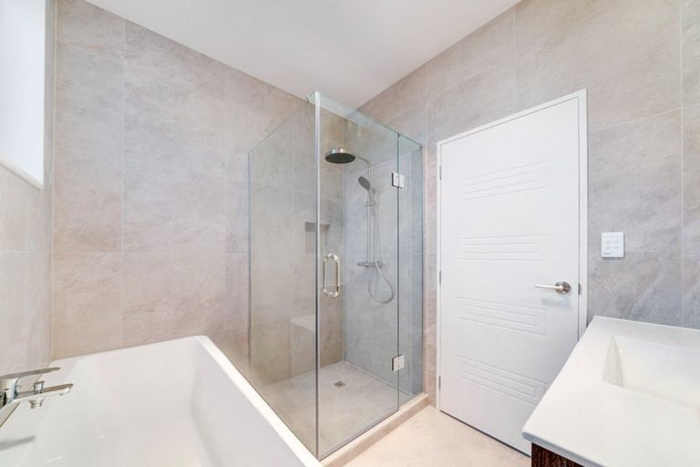 Photo of property in 8 Evergreen Parade, Rosehill, Papakura, 2113