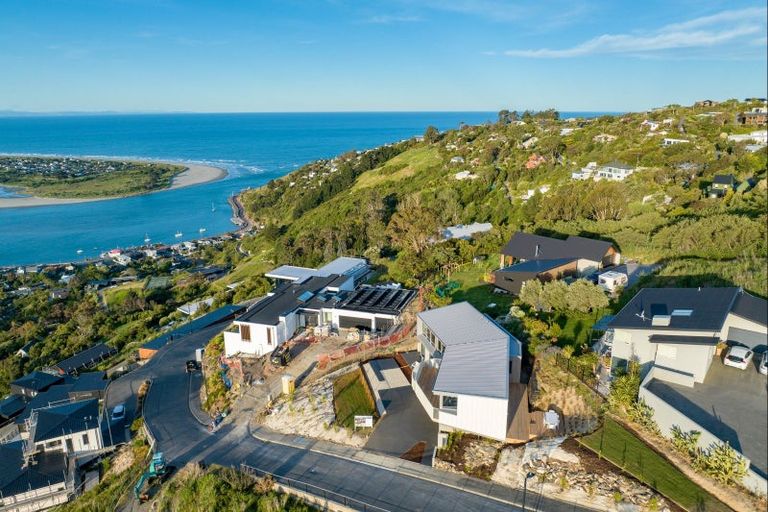 Photo of property in 16 Galilee Lane, Moncks Bay, Christchurch, 8081