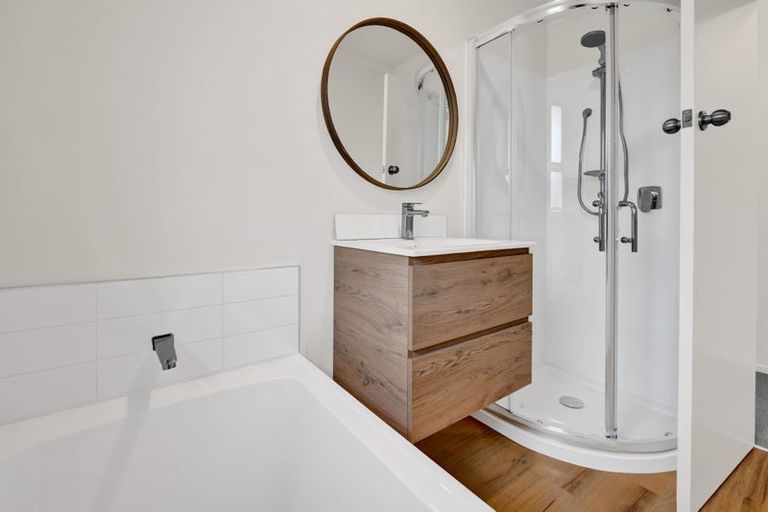 Photo of property in 5 Nikau Street, Inglewood, 4330