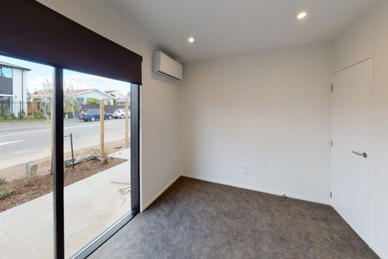 Photo of property in 2a Division Street, Riccarton, Christchurch, 8041