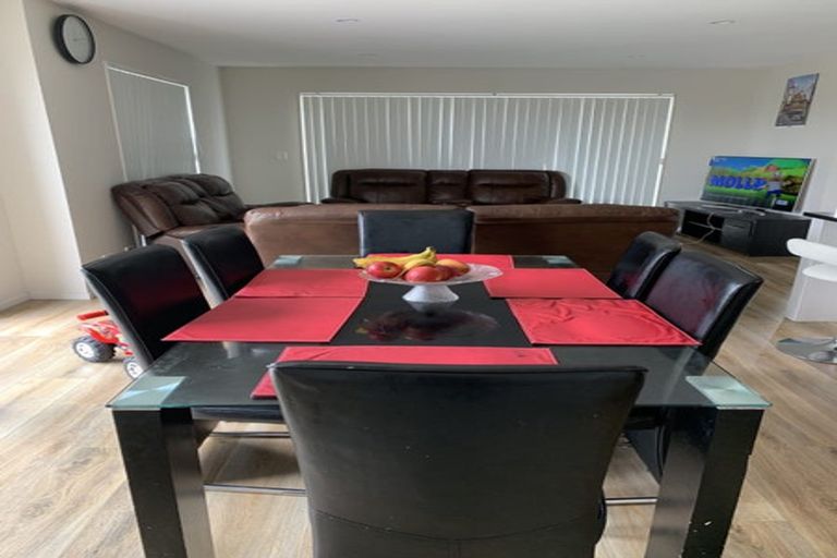 Photo of property in 17 Kapia Drive, Takanini, 2112