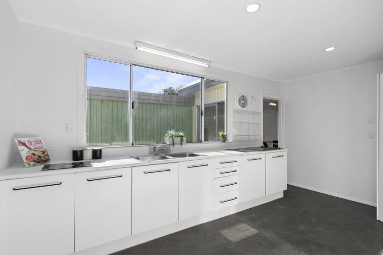 Photo of property in 18 Miro Street, Trentham, Upper Hutt, 5018