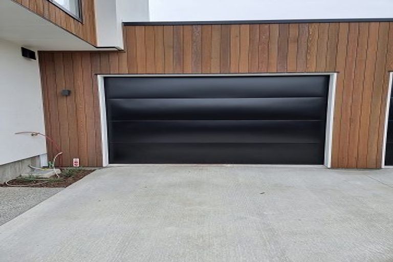 Photo of property in 4/63 Waltham Road, Sydenham, Christchurch, 8023