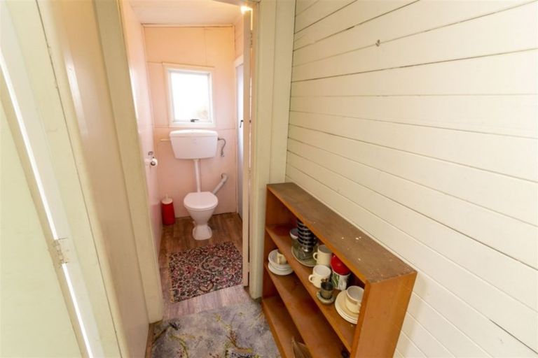 Photo of property in 24 Park Terrace, Waikuku Beach, 7473