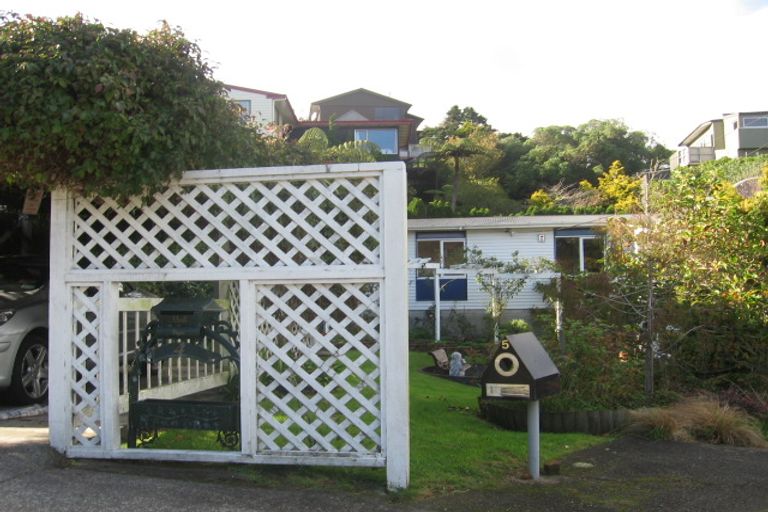 Photo of property in 4 Taku Matenga Grove, Korokoro, Lower Hutt, 5012