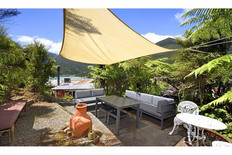 Photo of property in 29 Hope Drive, Okiwi Bay, French Pass, 7193