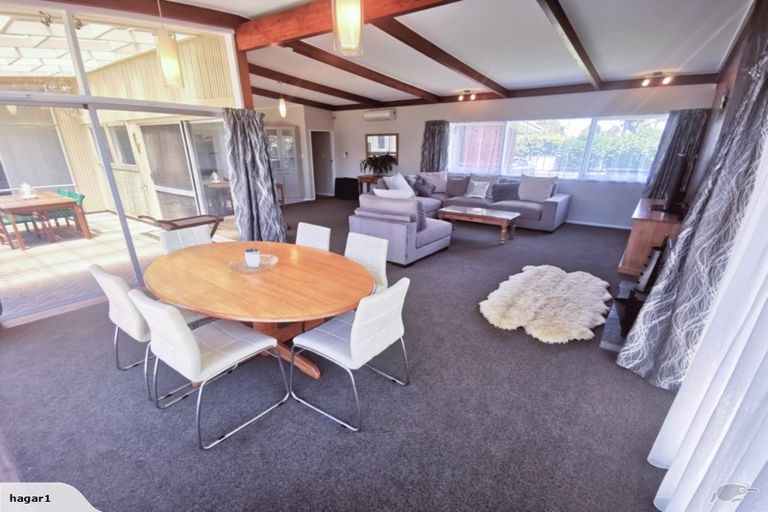 Photo of property in 2 Bushlands Place, Opaheke, Papakura, 2113