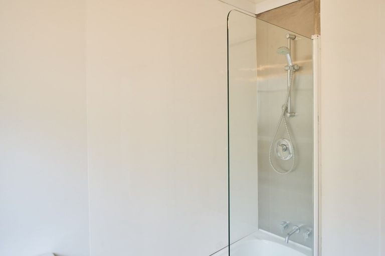 Photo of property in 24 Butt Street, Brooklyn, Wellington, 6021