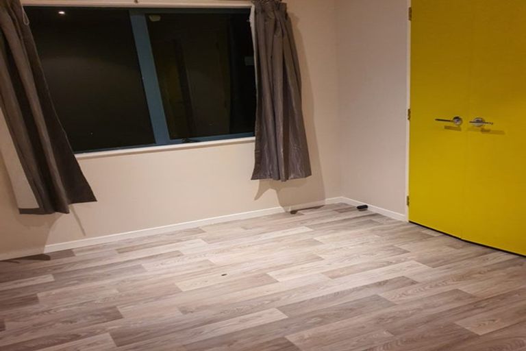 Photo of property in 41a Tui Glen Road, Birkenhead, Auckland, 0626