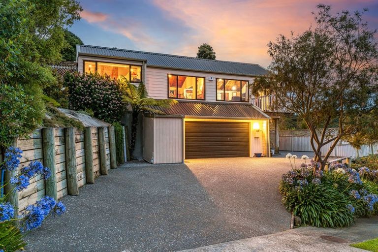 Photo of property in 4 The Marlinspike, Whitby, Porirua, 5024