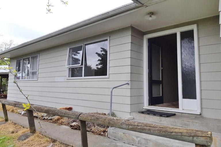 Photo of property in 32 Solway Street, Solway, Masterton, 5810