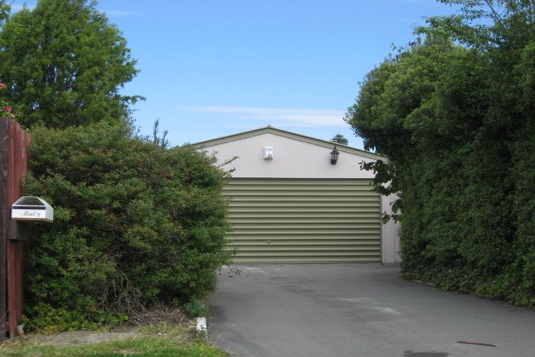 Photo of property in 15 Petries Road, Woodend, 7610