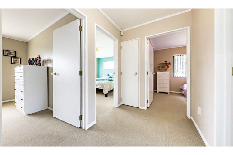 Photo of property in 2 Belinda Avenue, Flat Bush, Auckland, 2023