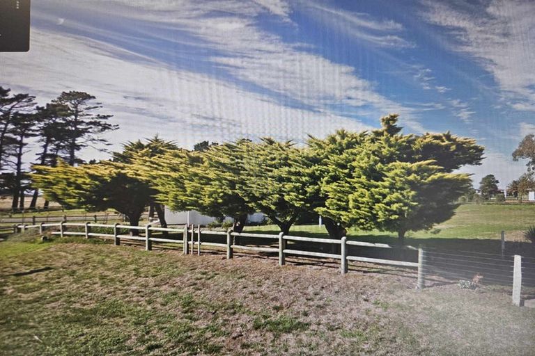 Photo of property in 1 Pinedale Crescent, Riversdale Beach, Masterton, 5872