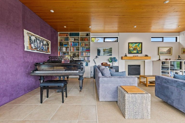 Photo of property in 18 Smith Street, Akaroa, 7520