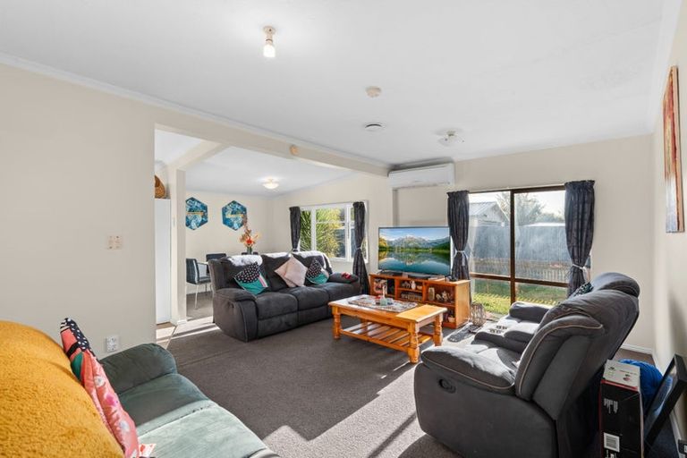 Photo of property in 2/48 Awatea Road, Hornby, Christchurch, 8042
