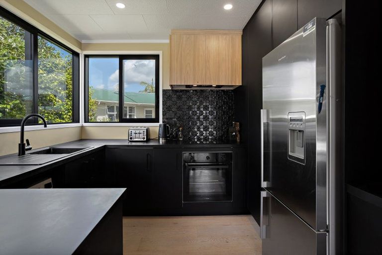 Photo of property in 14 Sarah Avenue, Whitianga, 3510