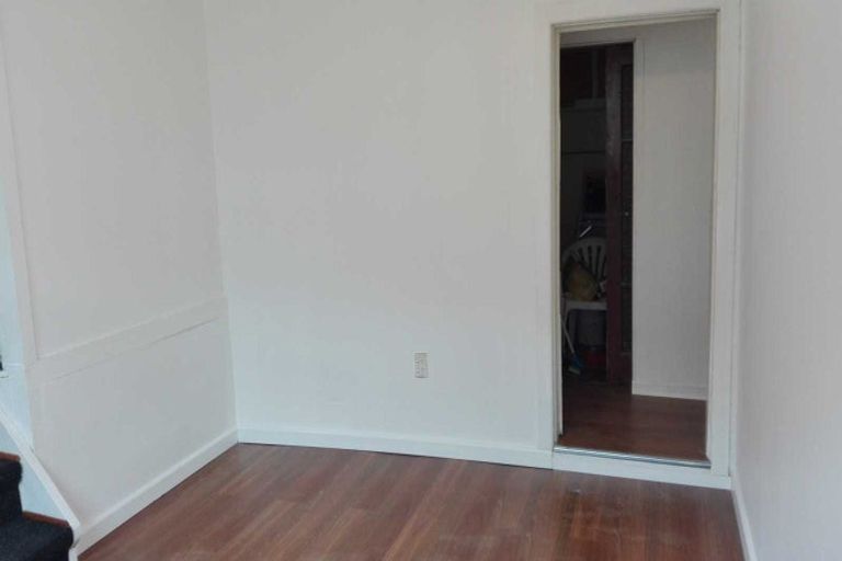 Photo of property in 71 Majoribanks Street, Mount Victoria, Wellington, 6011