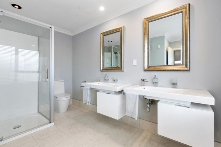 Photo of property in 11 Kiriwai Place, Matua, Tauranga, 3110