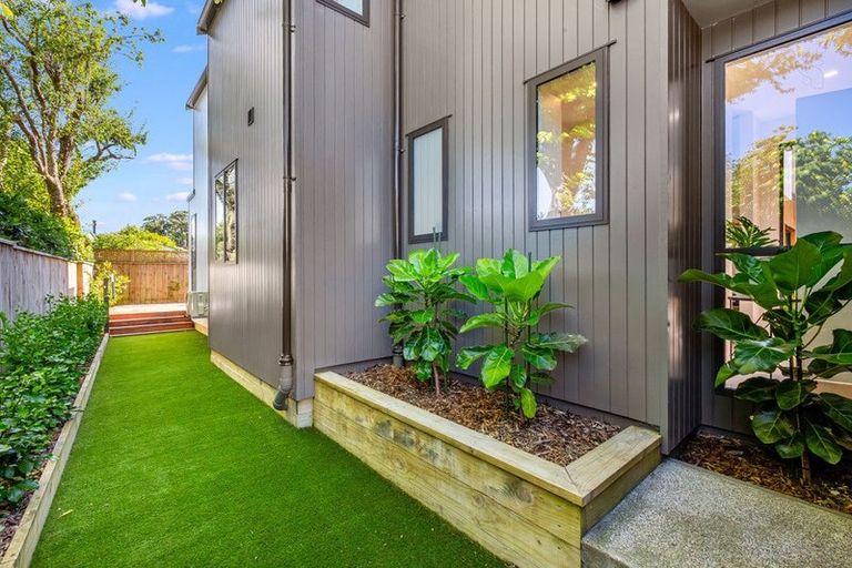 Photo of property in 10/323 Riverside Drive, Waterloo, Lower Hutt, 5011