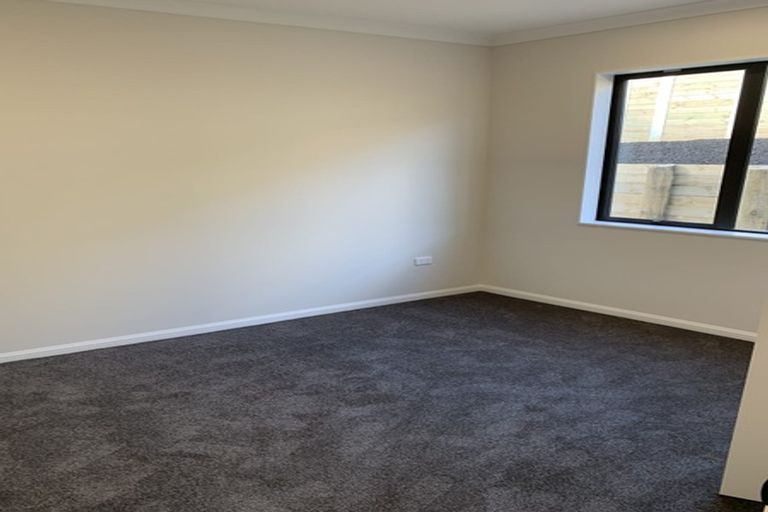 Photo of property in 112 Mcquoids Road, Flat Bush, Auckland, 2019