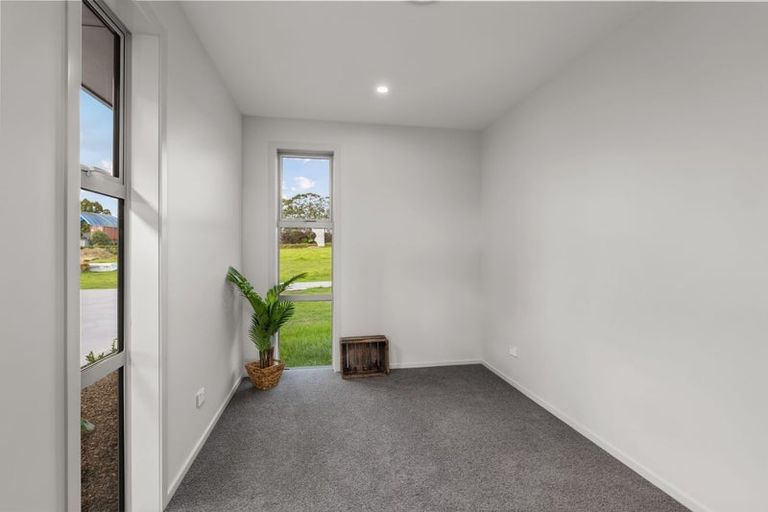 Photo of property in 6 The Lakes Drive, Kerikeri, 0230