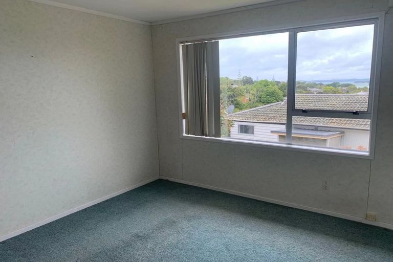 Photo of property in 1 Redcoat Place, Cockle Bay, Auckland, 2014