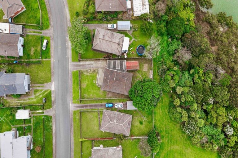 Photo of property in 15 Kopi Place, Massey, Auckland, 0614