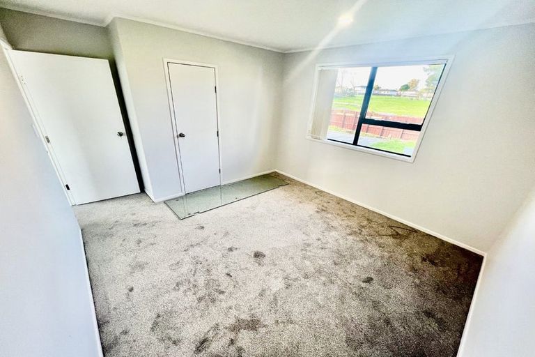 Photo of property in 27 Dissmeyer Drive, Clover Park, Auckland, 2019