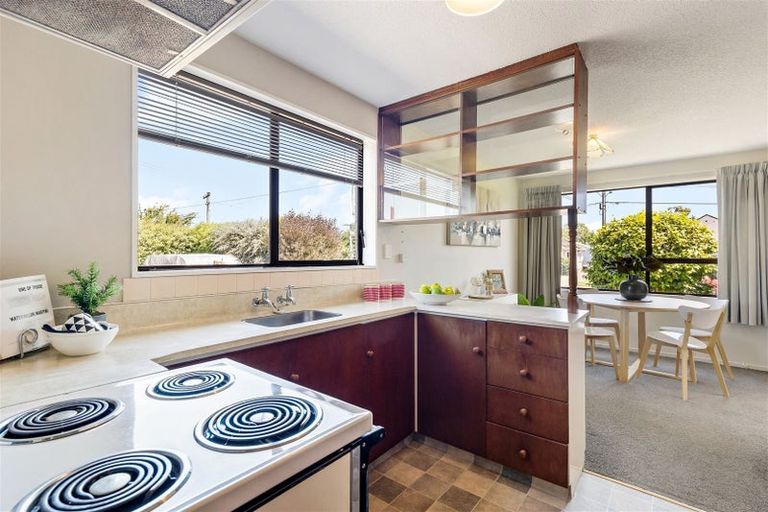 Photo of property in 1/14 Croziers Road, St Albans, Christchurch, 8052