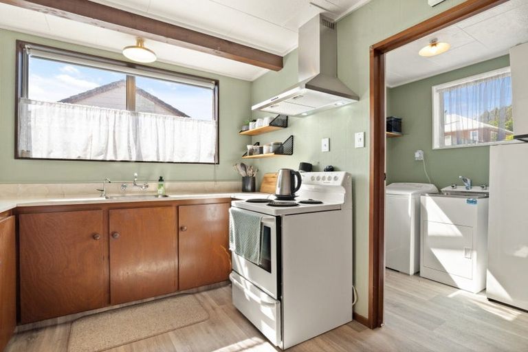 Photo of property in 2a Rennie Street, Green Island, Dunedin, 9018