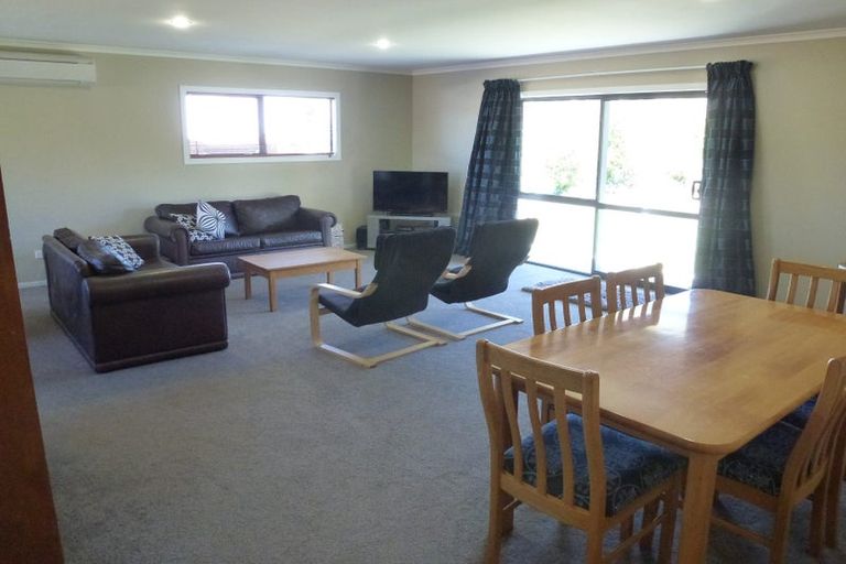 Photo of property in 5 Charles Court, Lake Hawea, Wanaka, 9382