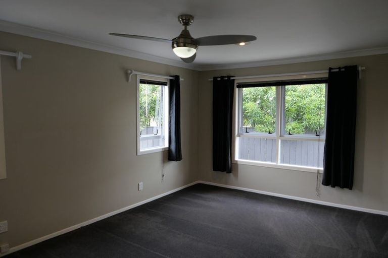 Photo of property in 4 Tawa Street, Waikanae, 5036
