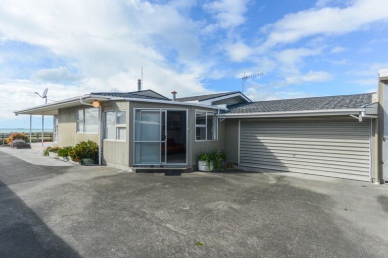 Photo of property in 6 The Esplanade, Westshore, Napier, 4110