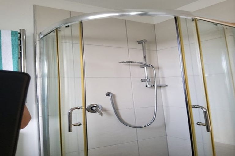 Photo of property in 3/24 Taharoto Road, Takapuna, Auckland, 0622