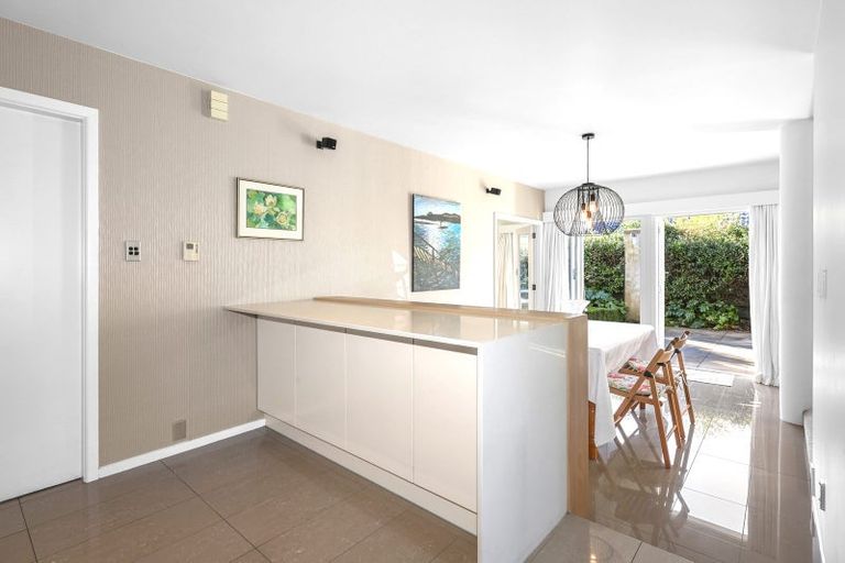 Photo of property in 1/127 Fendalton Road, Fendalton, Christchurch, 8014