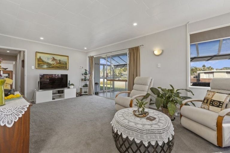 Photo of property in 2 Gardenia Avenue, Bell Block, New Plymouth, 4312