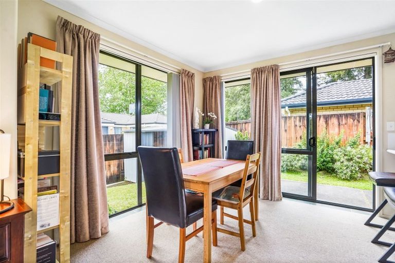 Photo of property in 6 Archer Court, Hamilton East, Hamilton, 3216