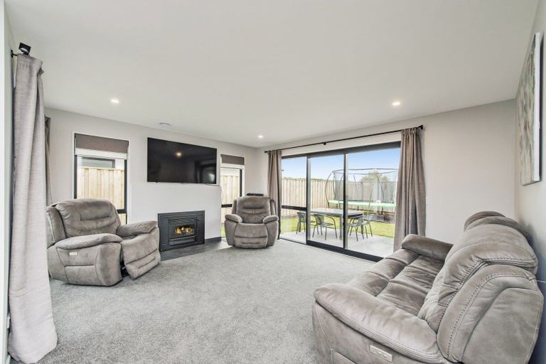 Photo of property in 29 Te Kanawa Lane, Rolleston, 7615