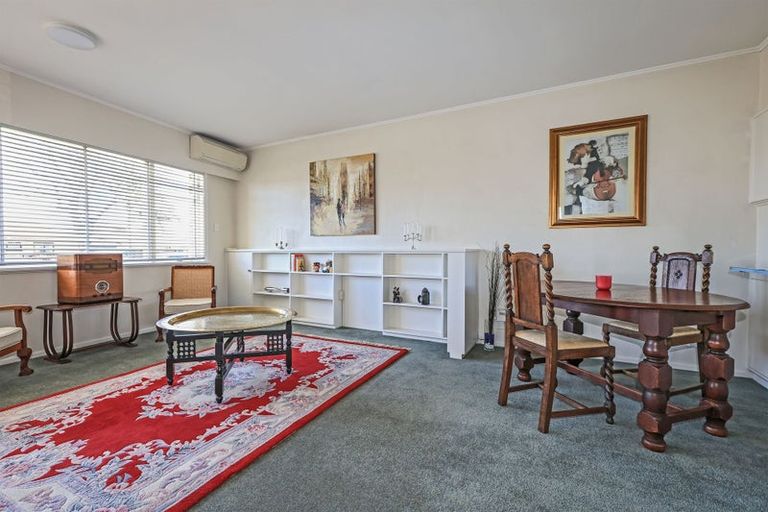 Photo of property in 310 Lyndon Road West, Hastings, 4122