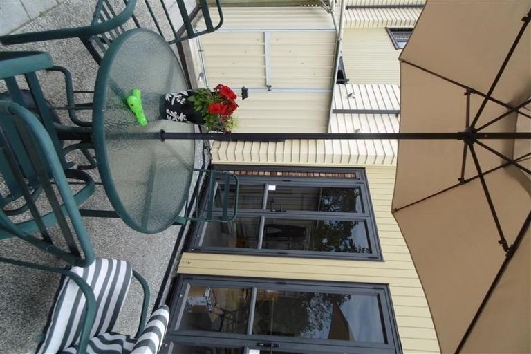 Photo of property in 20/11 The Avenue, Albany, Auckland, 0632