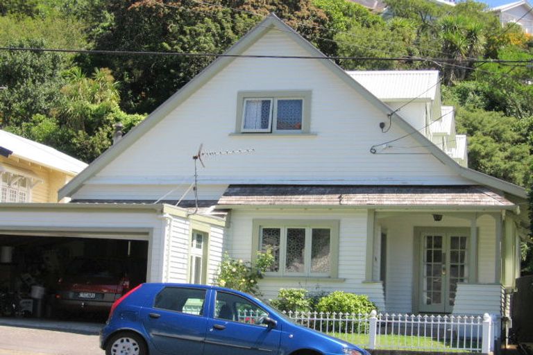 Photo of property in 34 Glen Road, Kelburn, Wellington, 6012